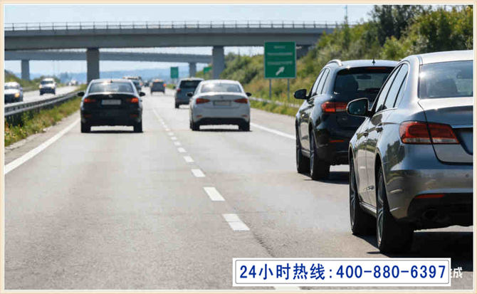 周至长春拖车电话 周至长春拖车电话